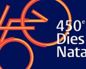 Logo van de 450e Dies Natalis van de Universiteit Leiden.